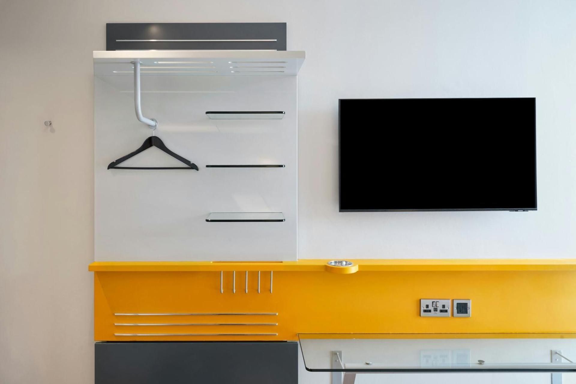 Efficient Bunk with Two Twin Beds and City View