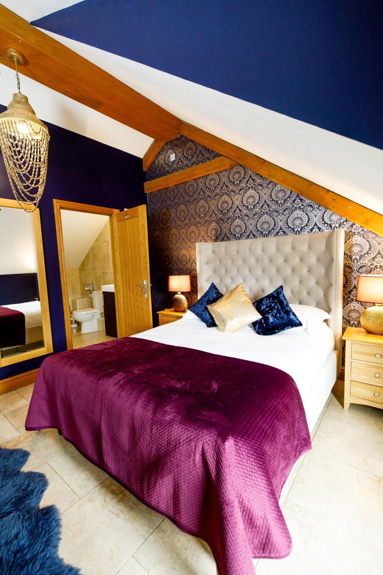 Deluxe Double or Twin Room