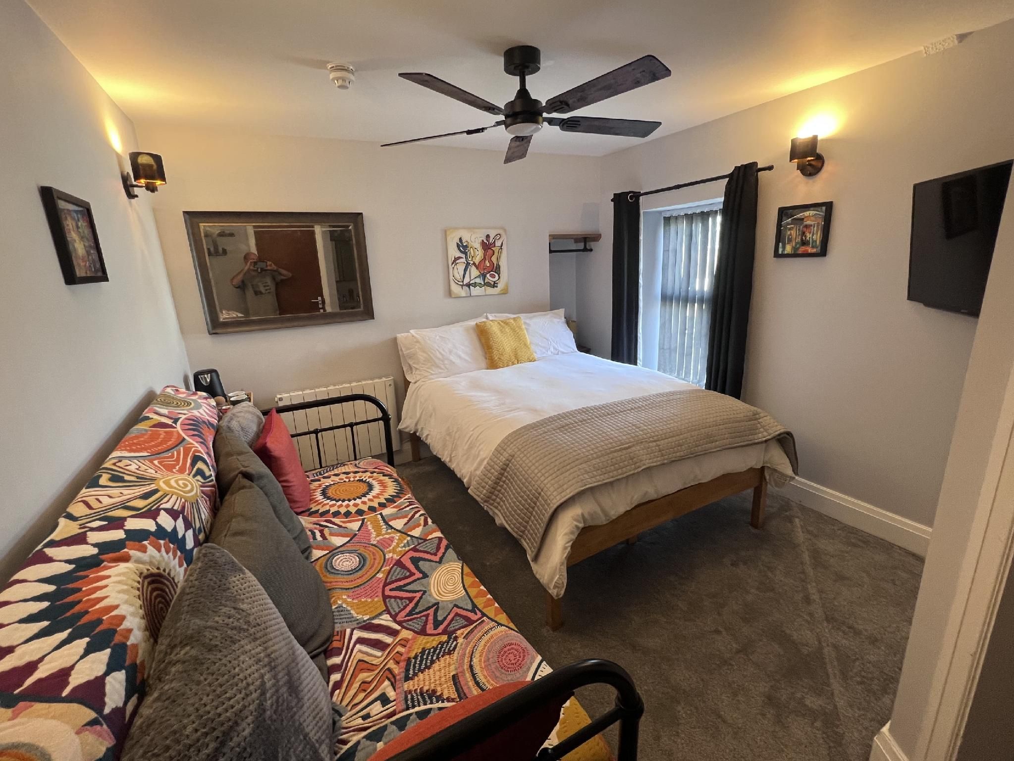 Family Triple Room Standard Ensuite Mountain View