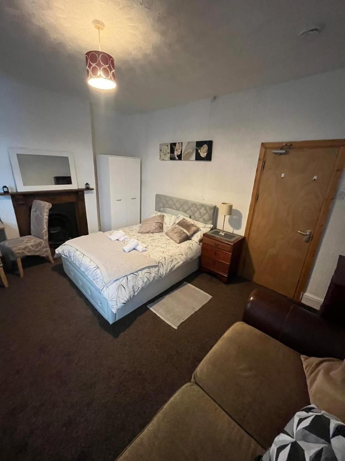 Double Room with Shared Bathroom