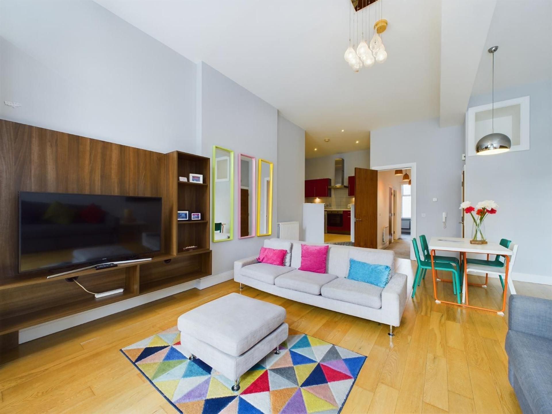 shared lounge/tv area