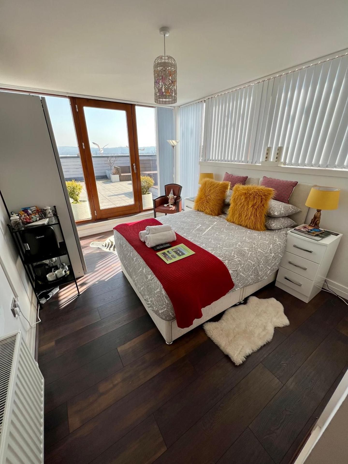 James Clow Bed & Breakfast Deluxe Double Room with Balcony