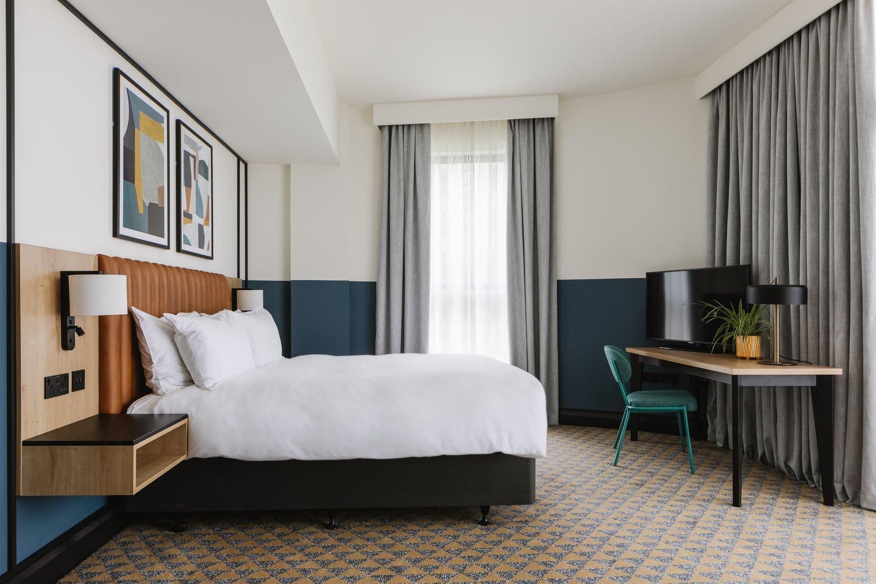 1 King Suite Balcony