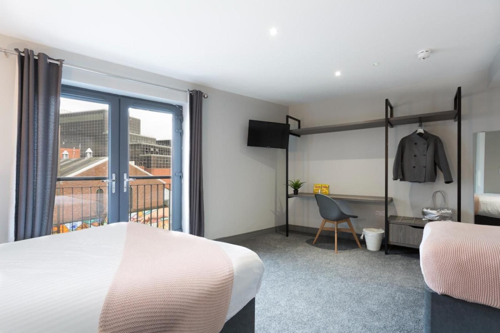 Double Room with Private Bathroom