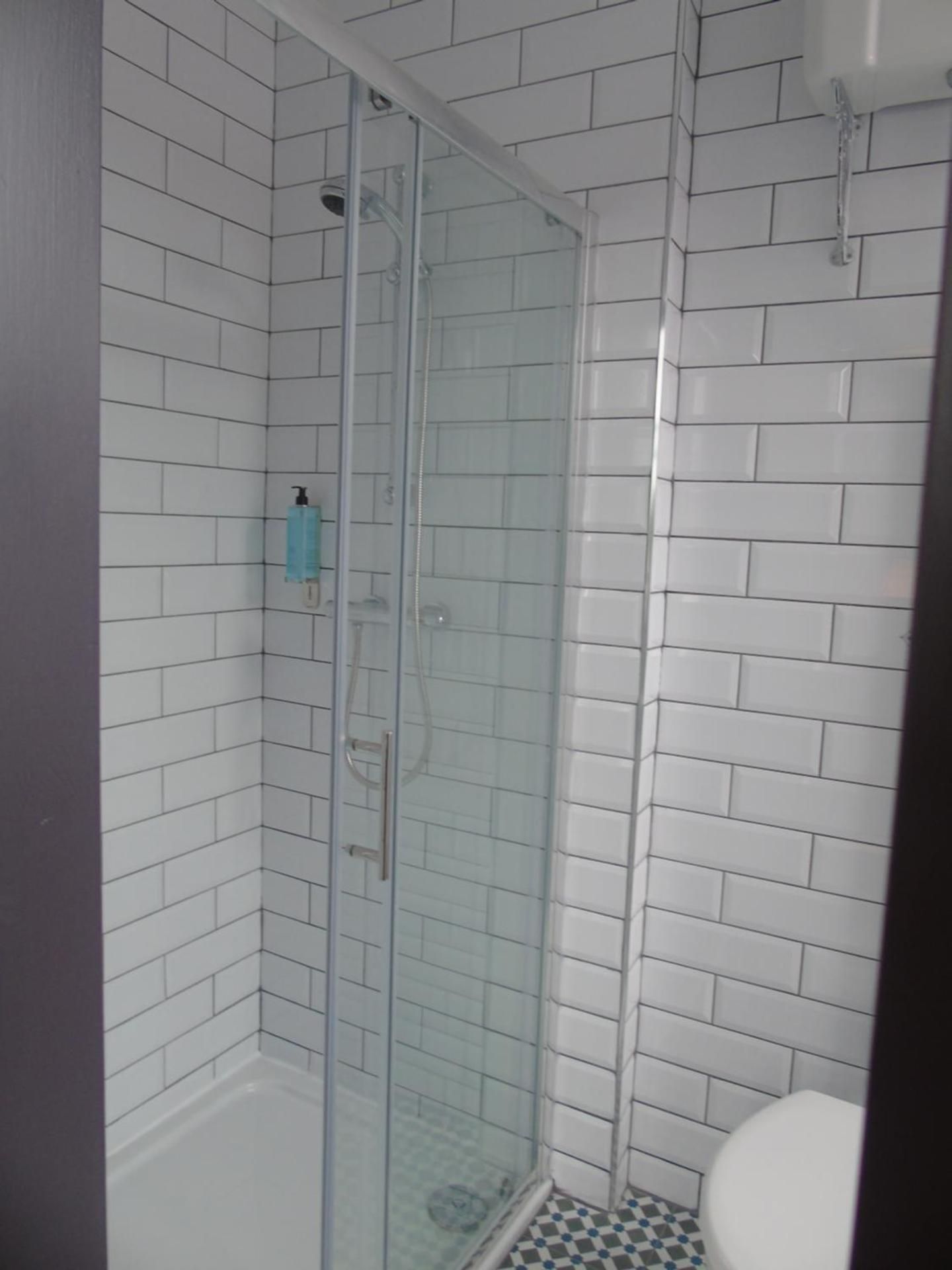 The Warren Belfast Superior King Room 2