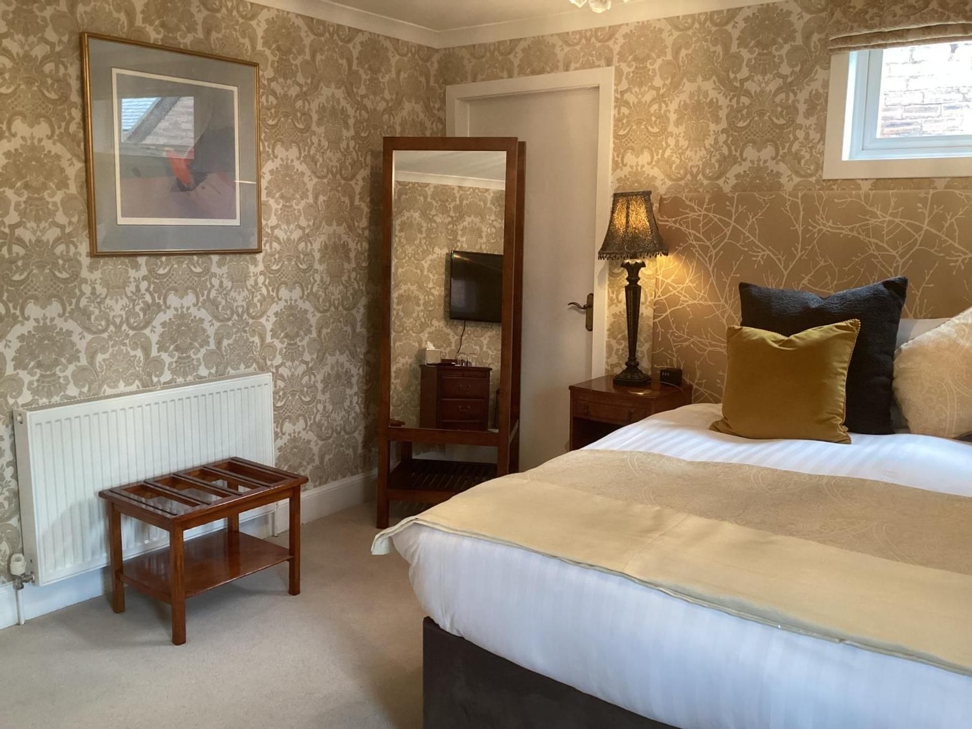 Deluxe Double or Twin Room