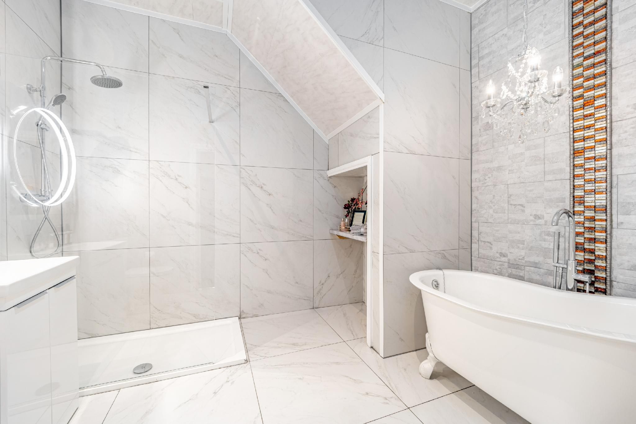 Apartment-Superior-Ensuite With Bath-Street View-Apartment 1