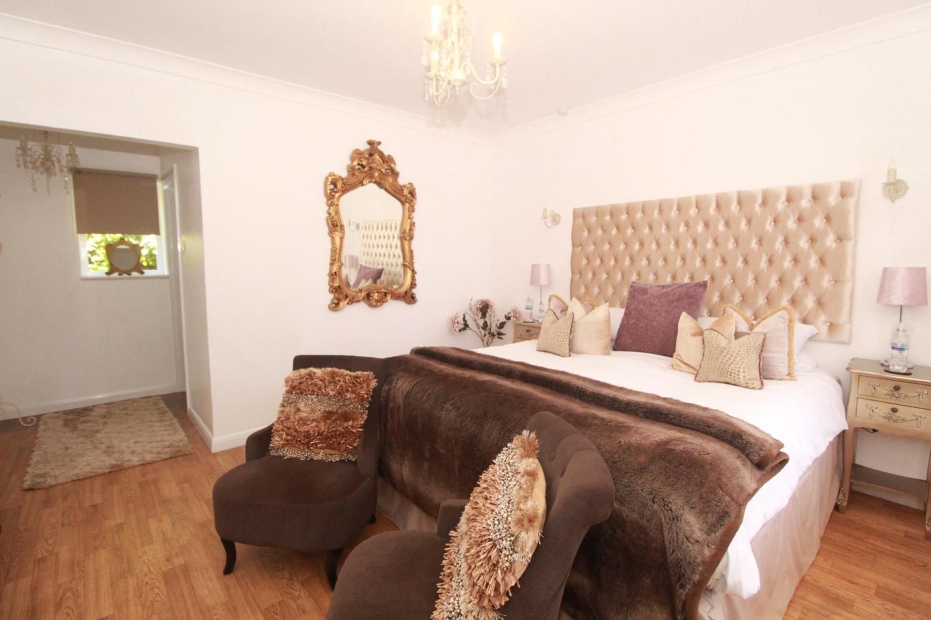 Super King En-suite - Breakfast Included - Pet Friendly