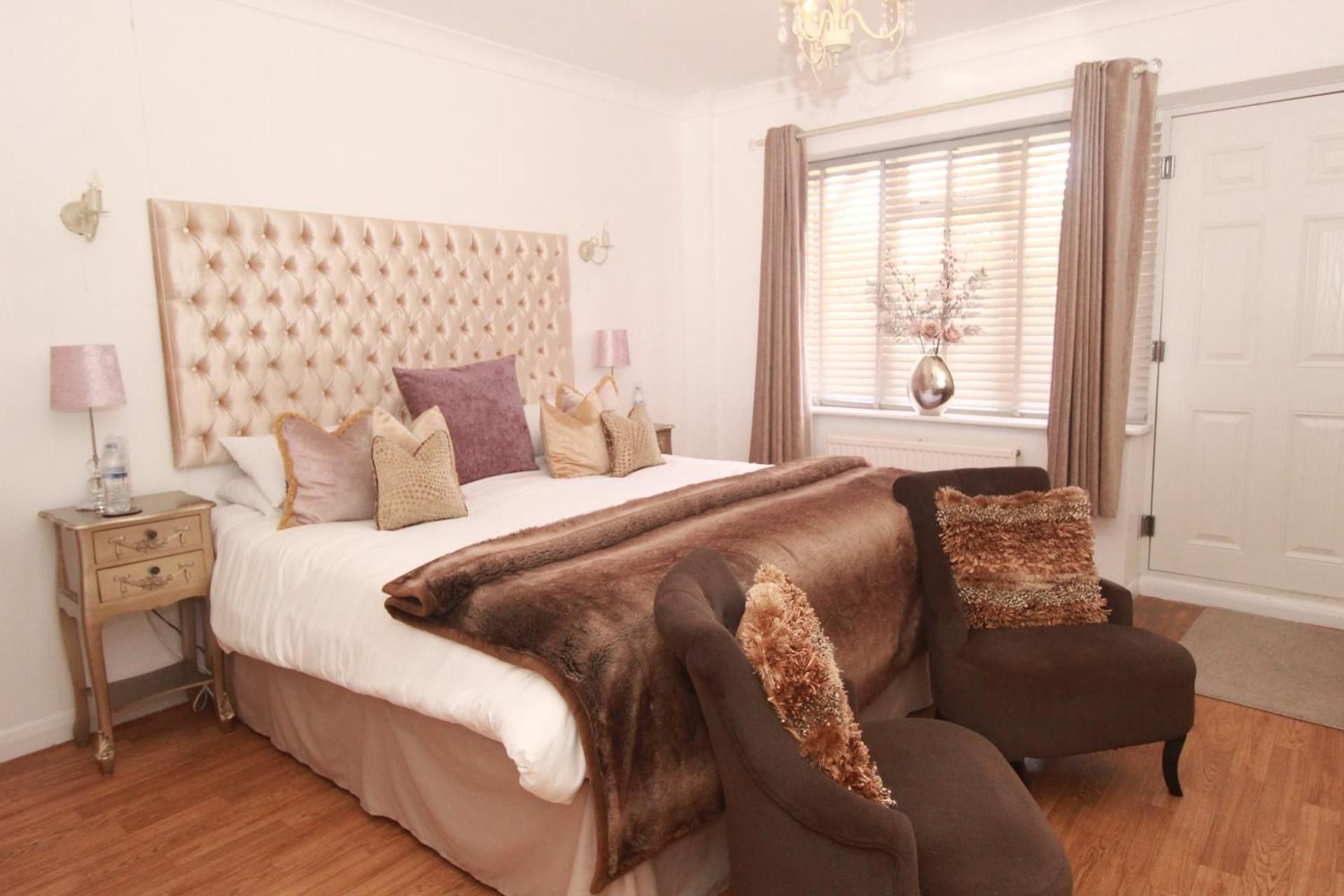 Super King En-suite - Breakfast Included - Pet Friendly