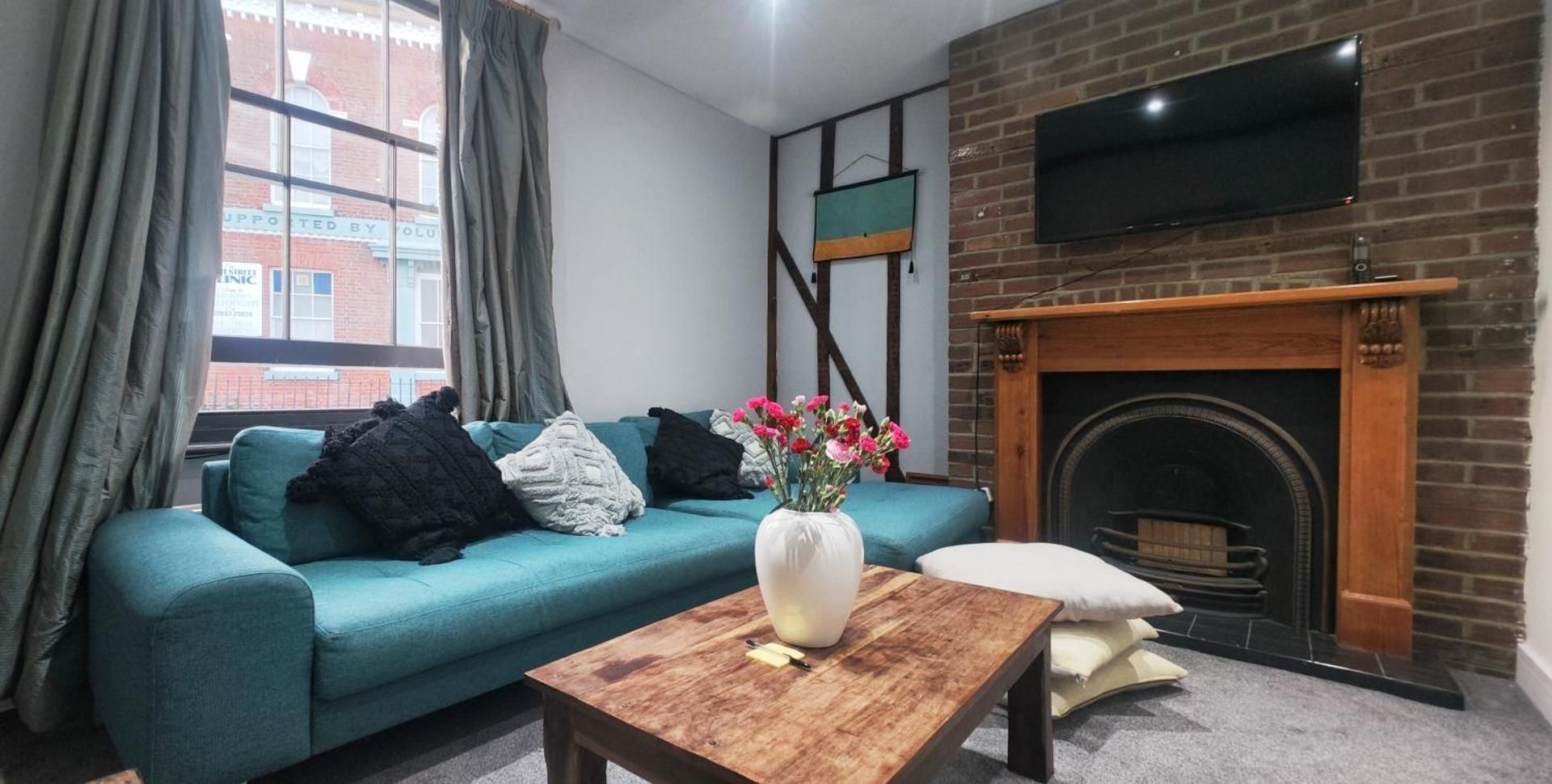Double Room with Shared Bathroom