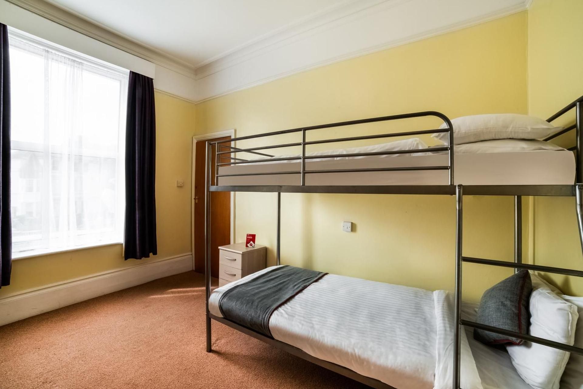 Superior Family Room (5 Beds)