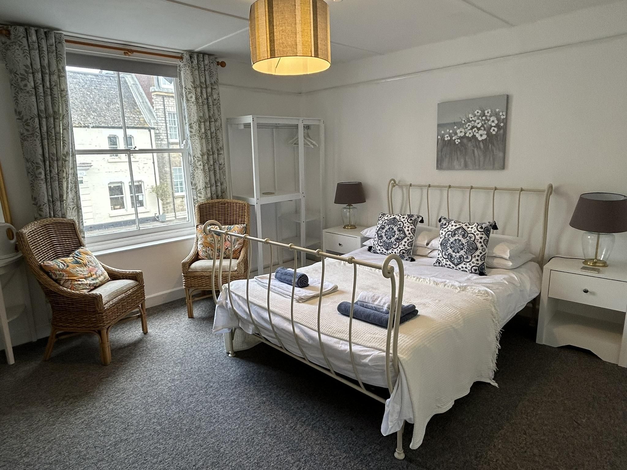 Lord Nelson Hotel Double Room-Large-Ensuite With Bath-Street View-H.M.s. Victory 2