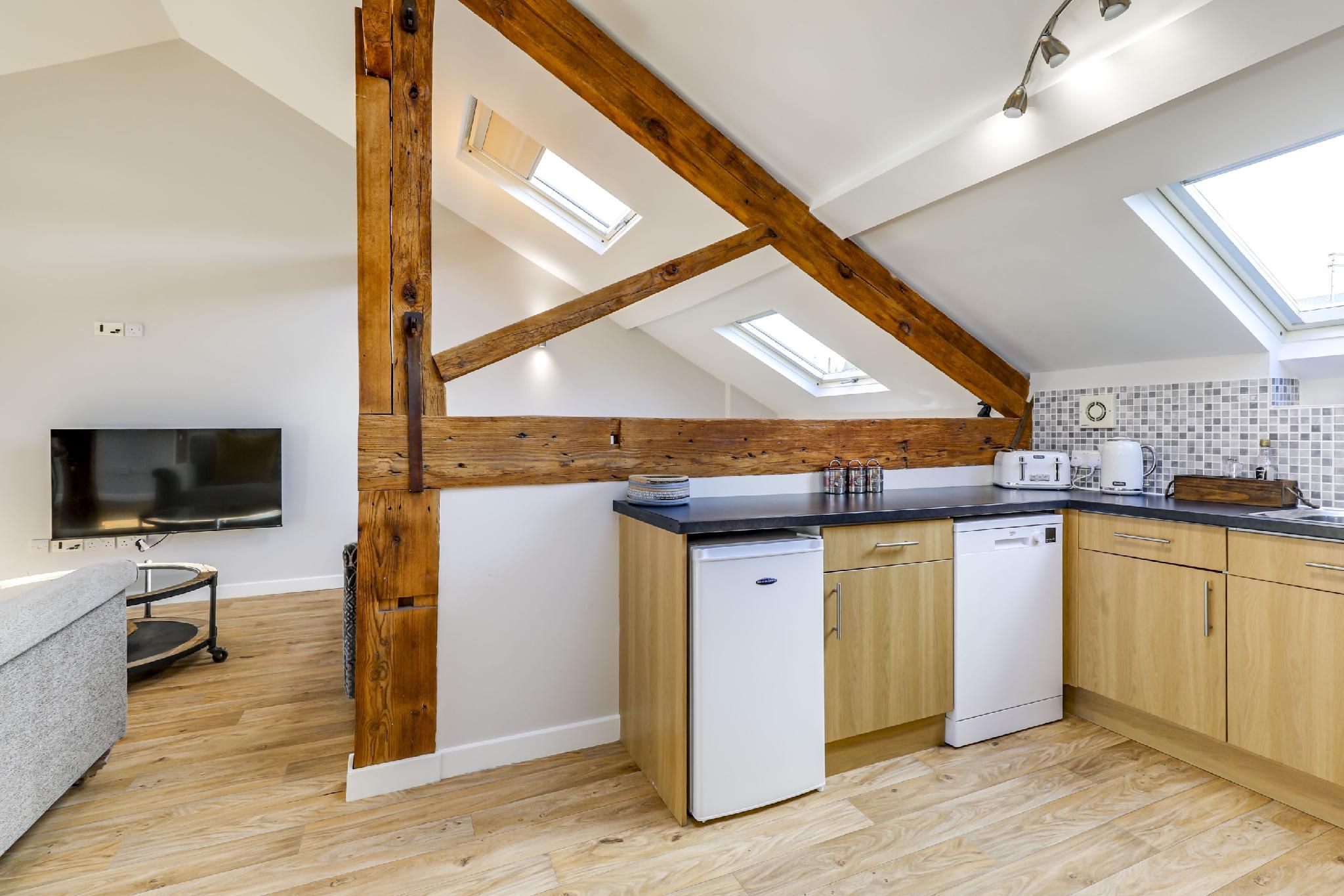 The Old Warehouse Ely Apartment-Private Bathroom-City View-Room 2 3