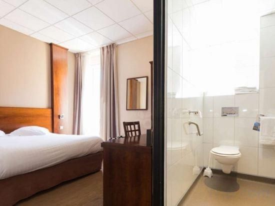 Classic Quadruple Room