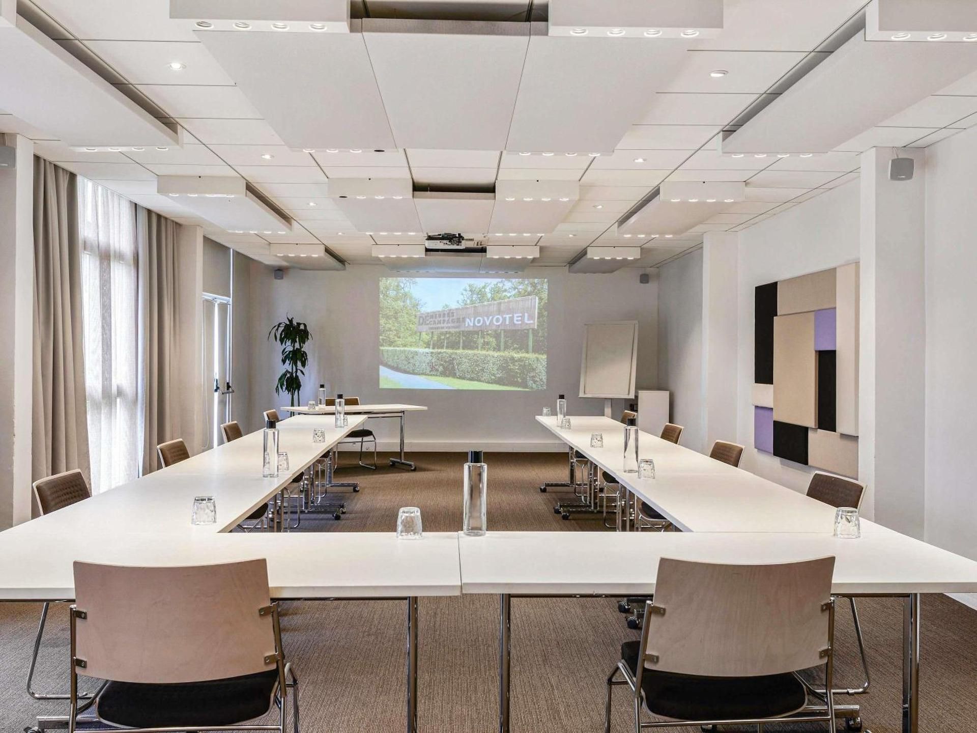 meeting room / ballrooms