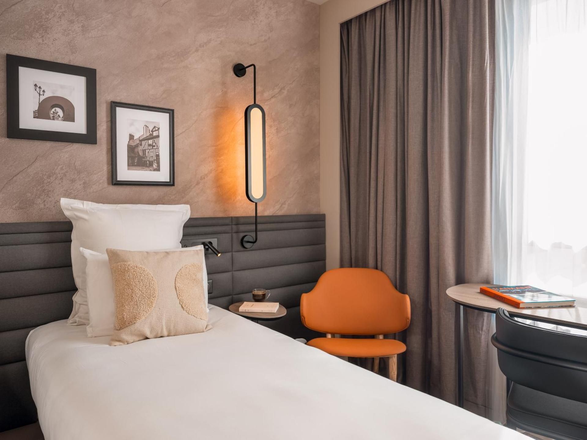 Superior Room with 2 Twin Beds