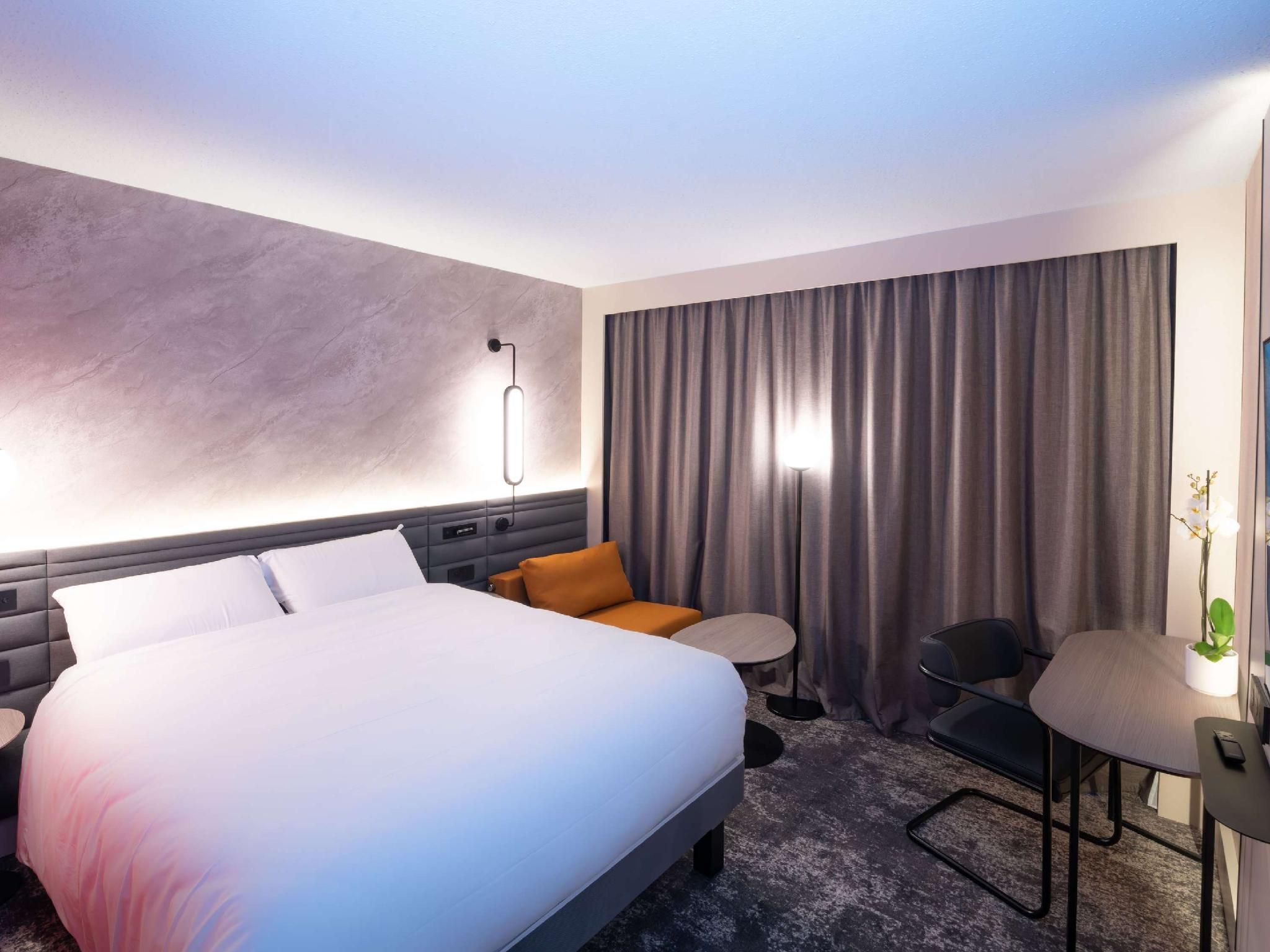 Family Suite 2 Connecting Superior Rooms