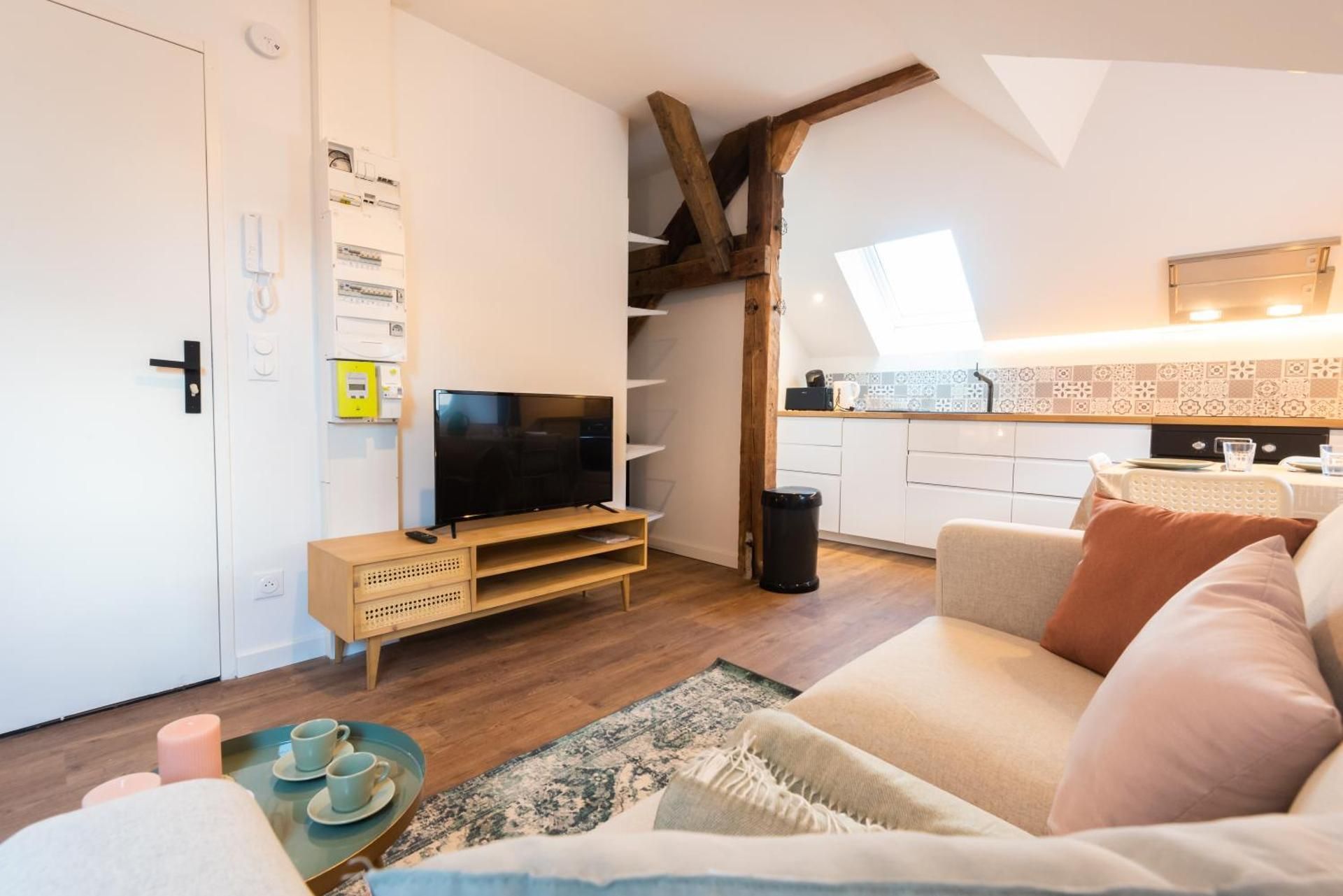 Studio Apartment