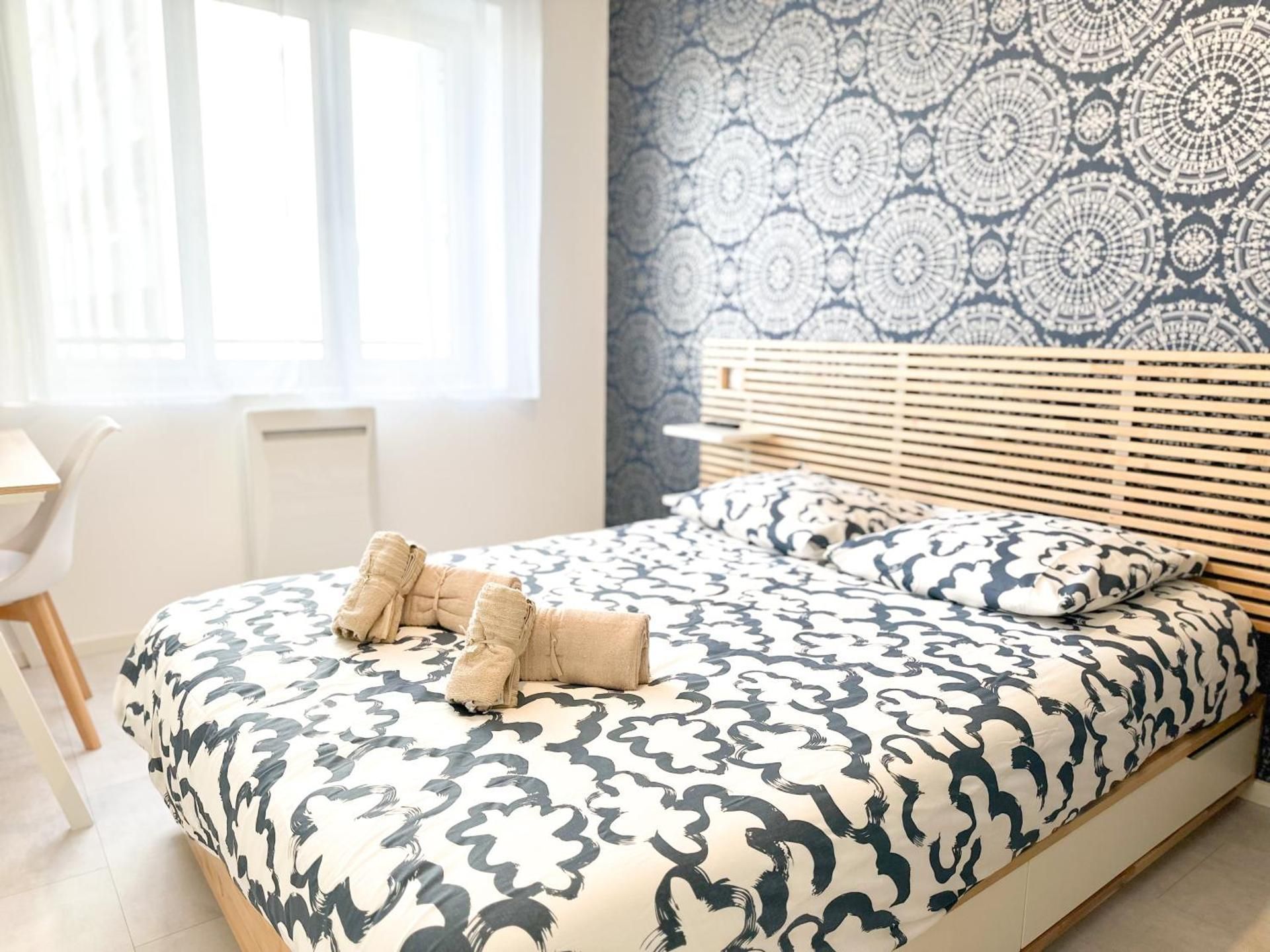 Standard Double Room with Shared Bathroom