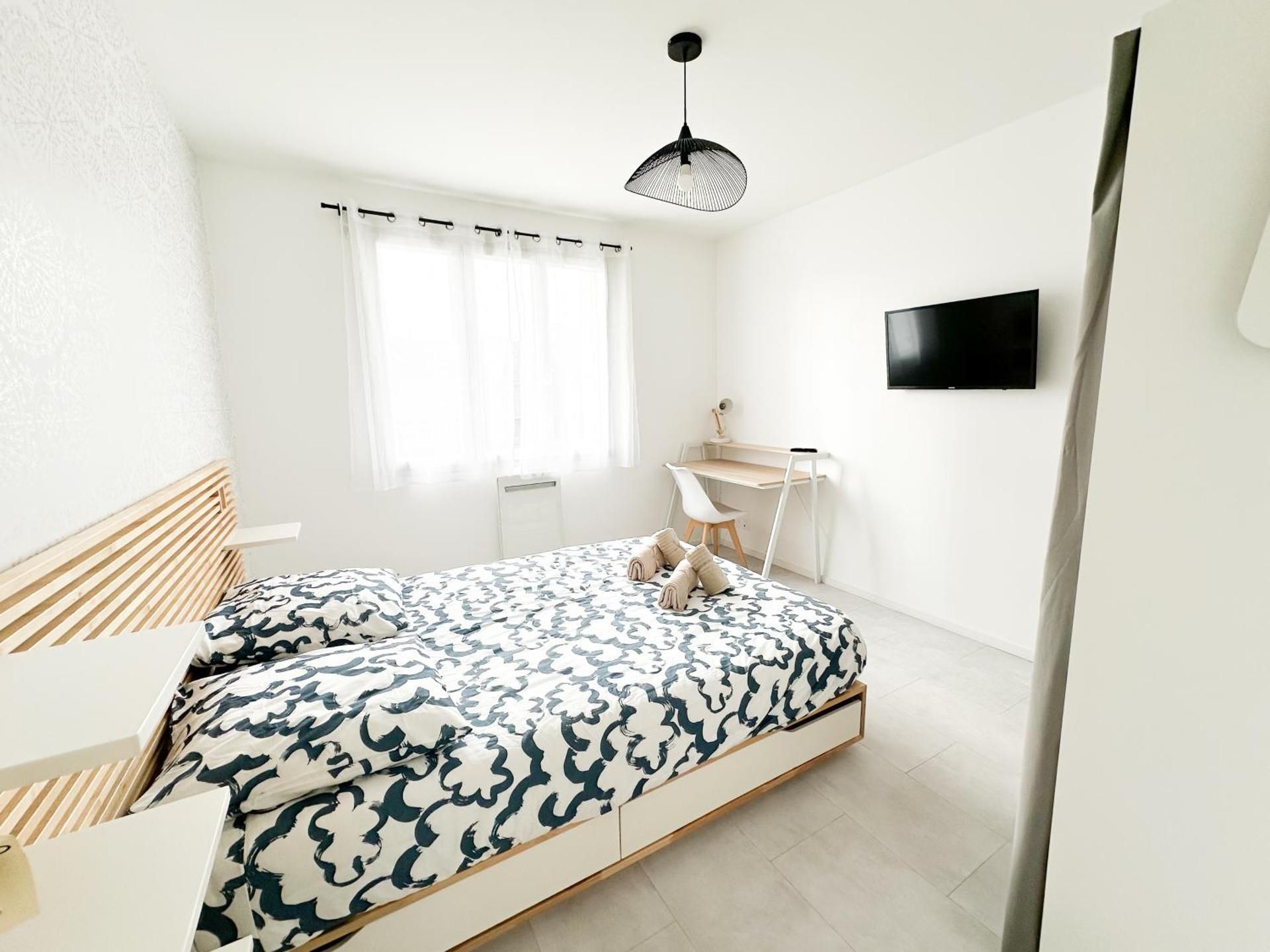 Double Room with Shared Bathroom
