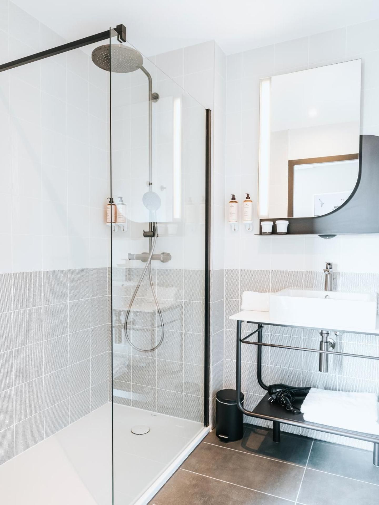 Privilege Room with 2 Single beds