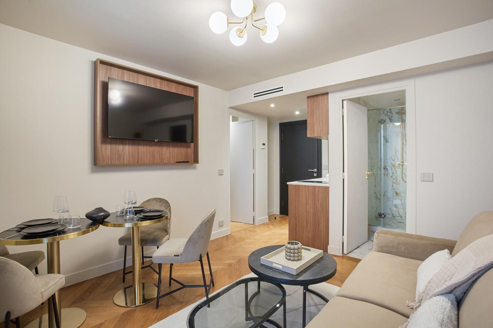 Premium Quadruple Room