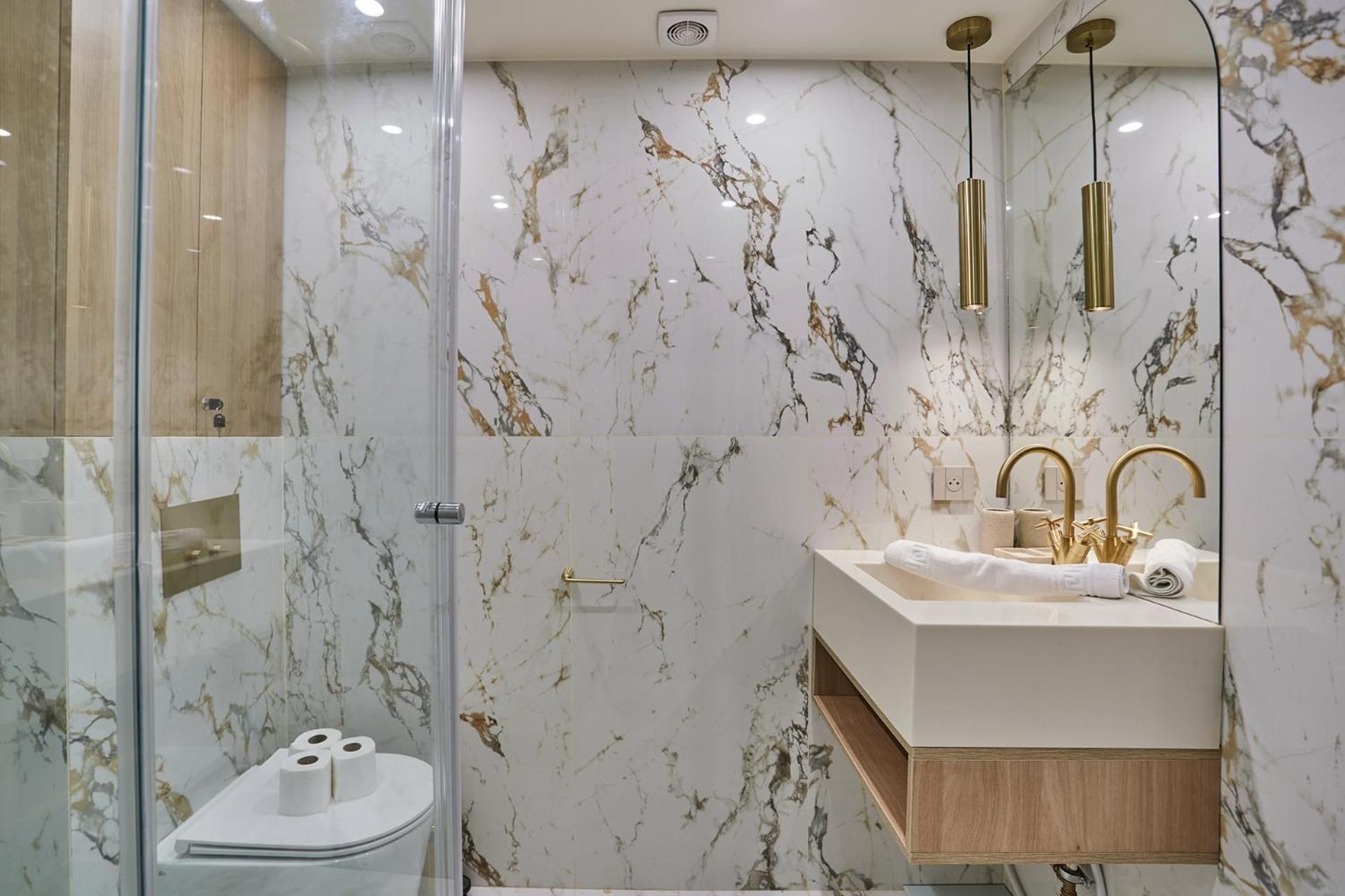 Family Room with Shower