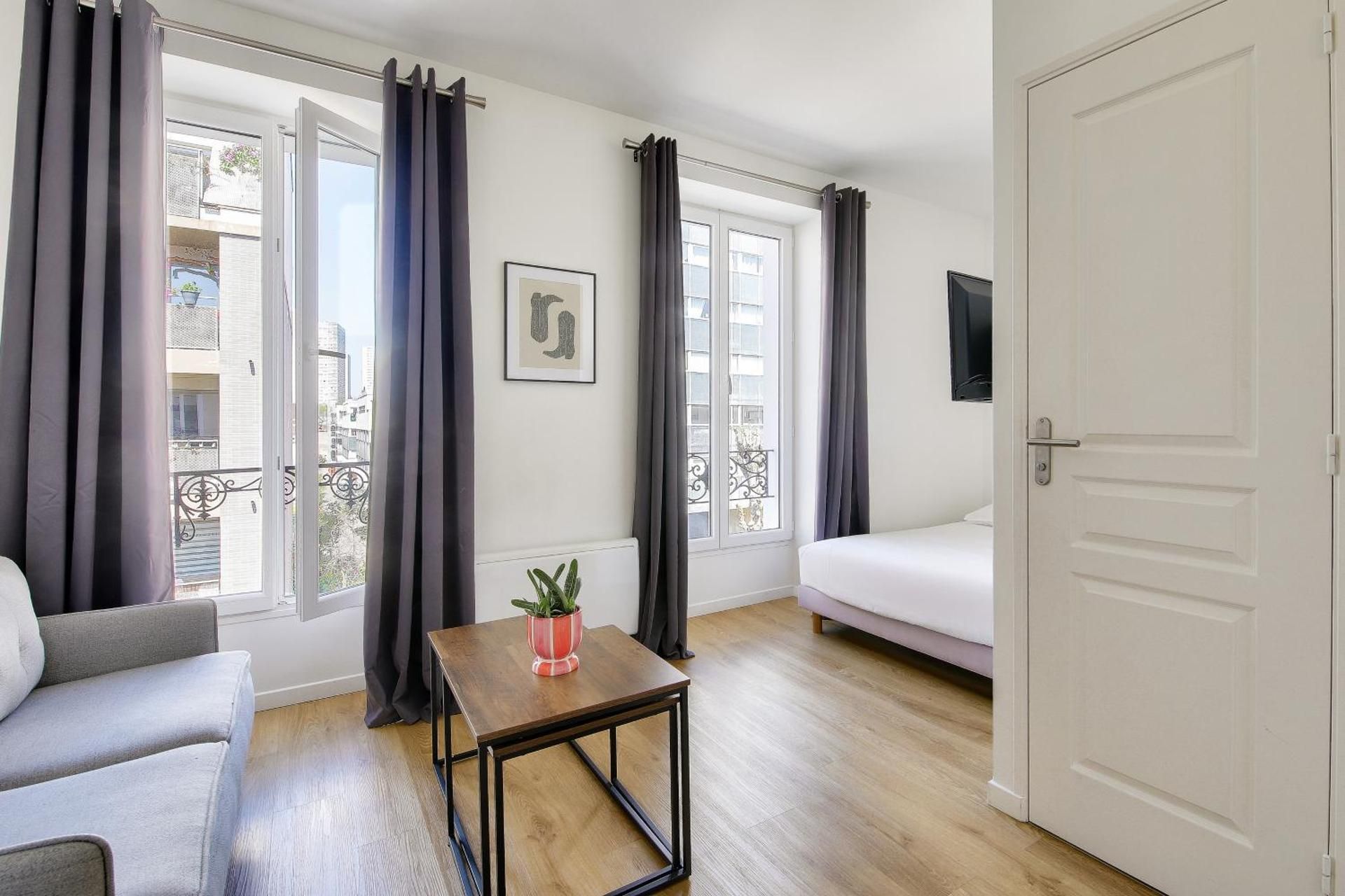 Studio Apartment