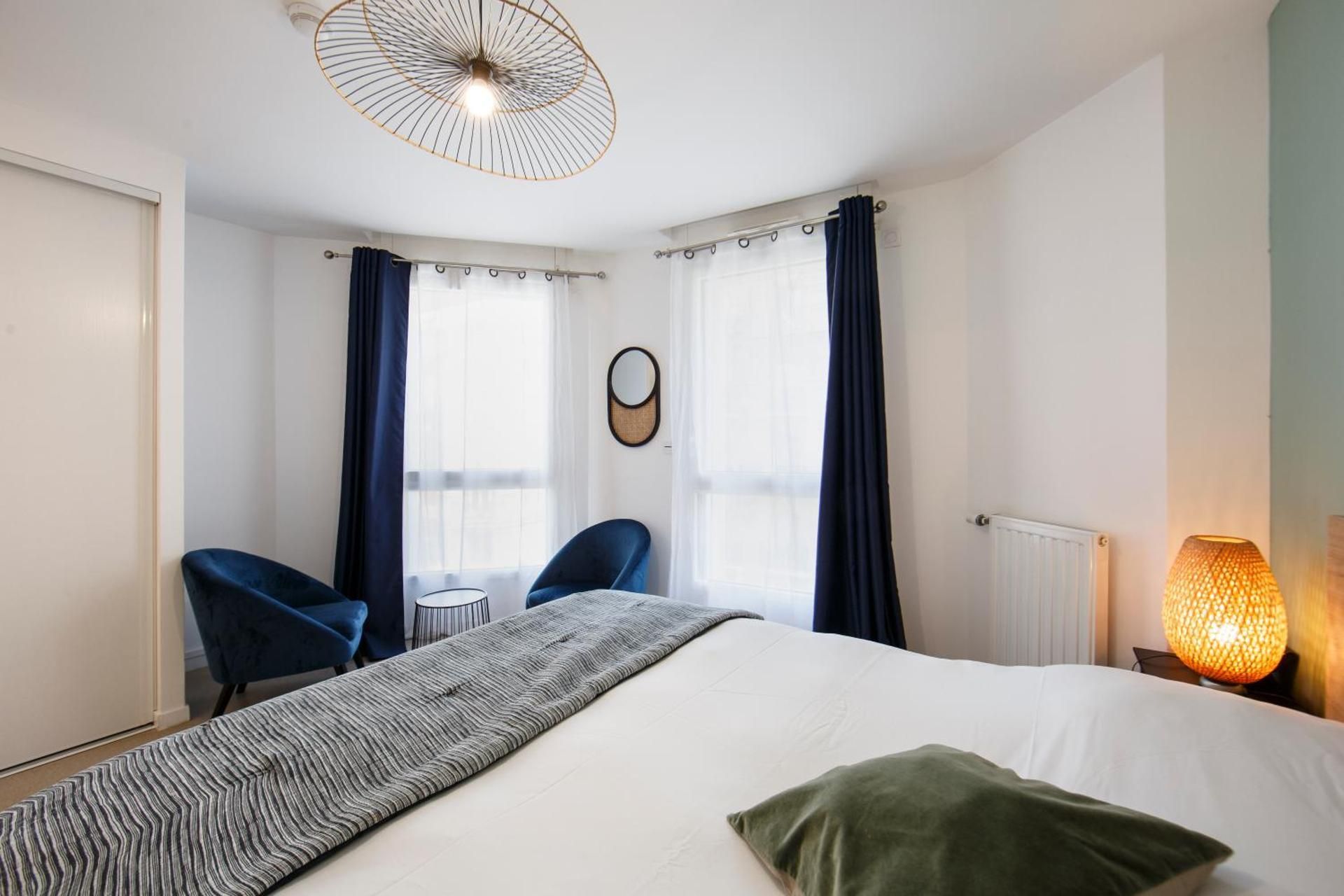 Comfort Double Room Plus with Street view