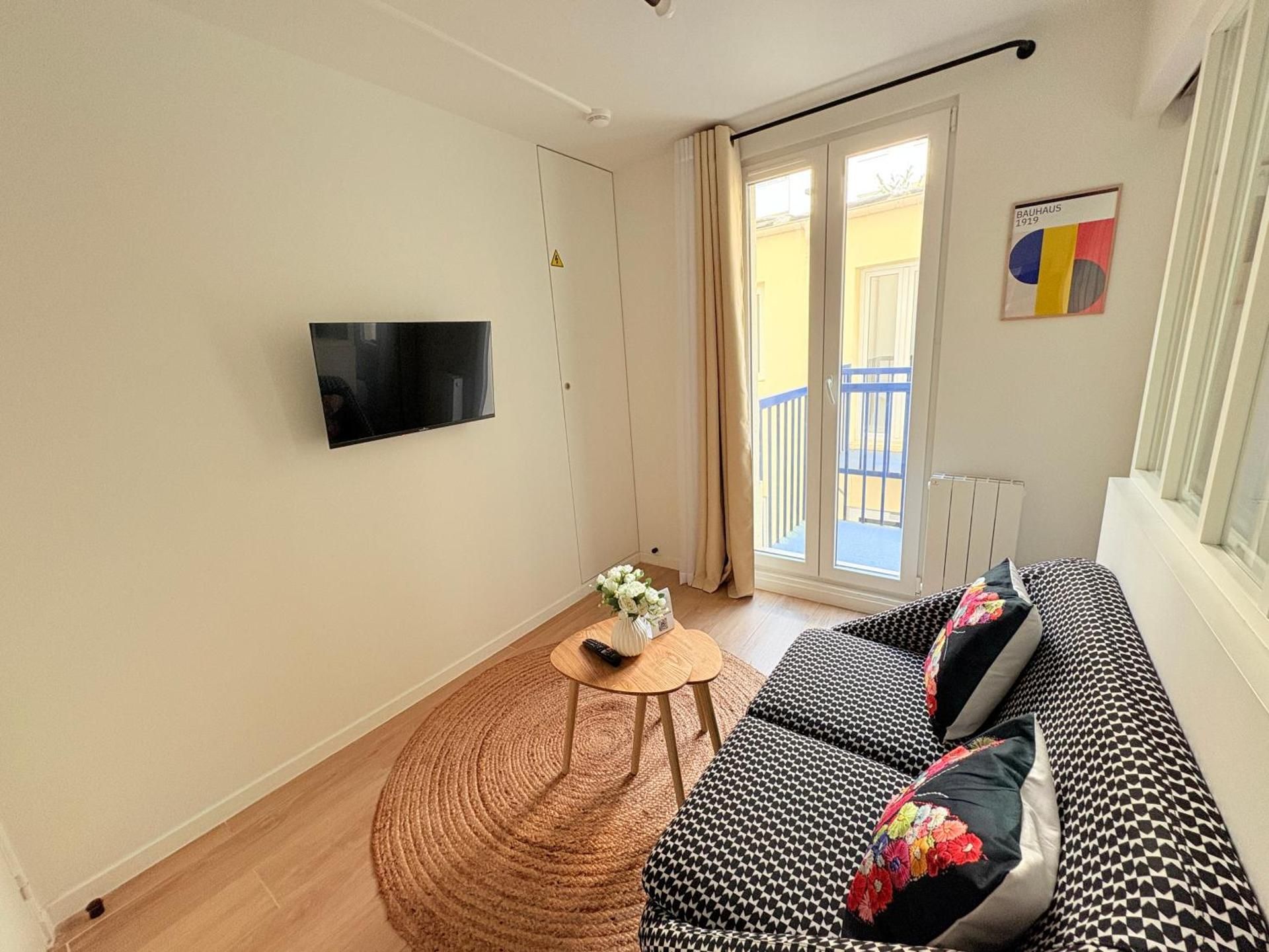 Apartment with Balcony