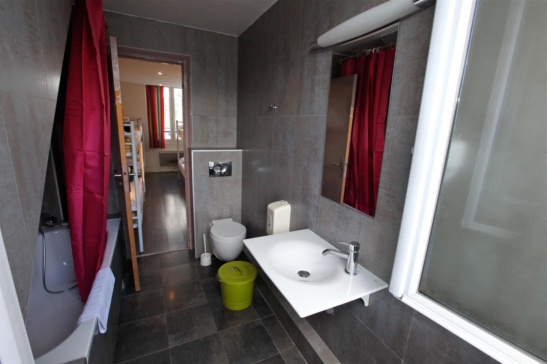 Plug Inn Boutique Hostel