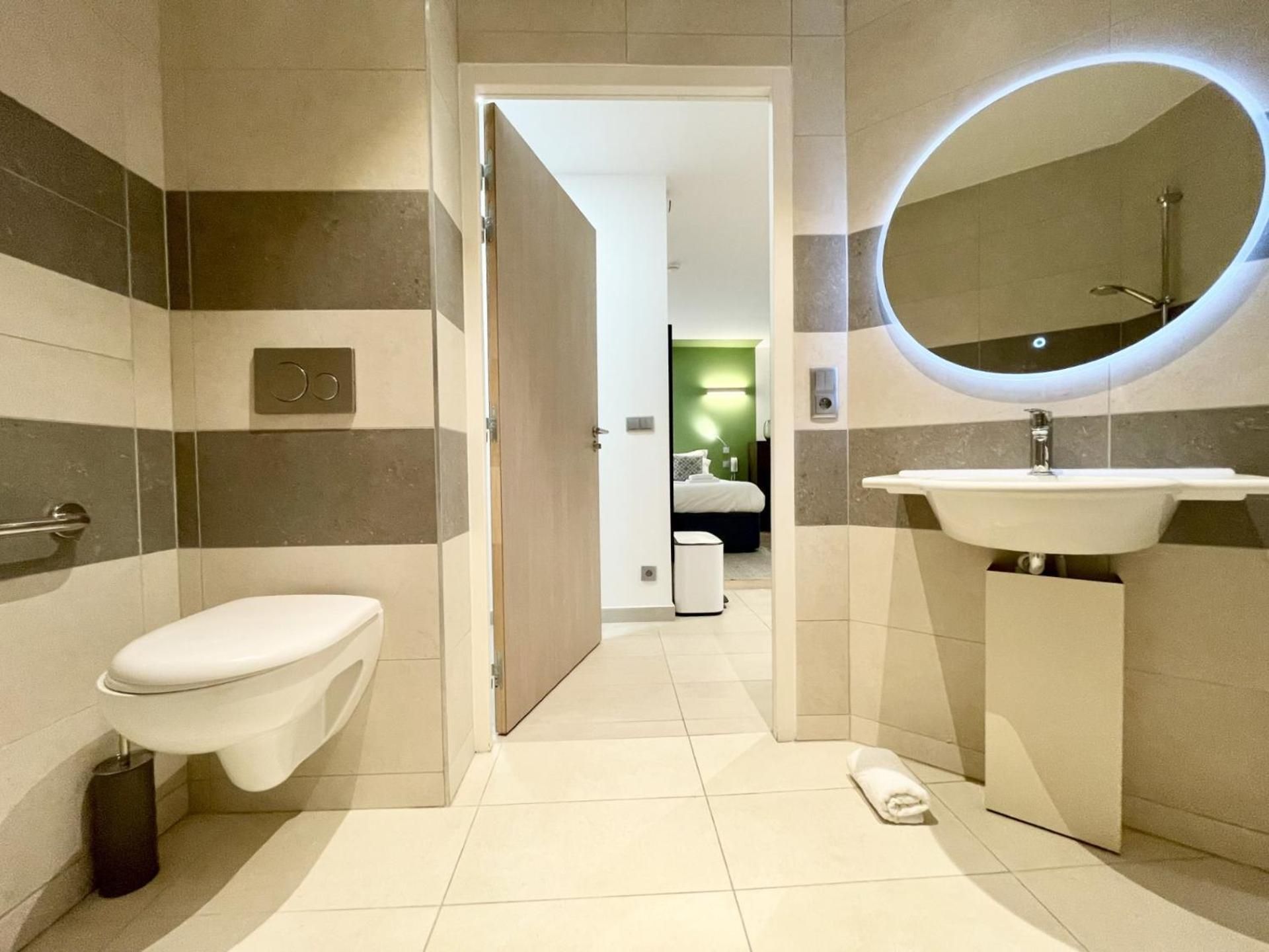 Studio Apartment 5 