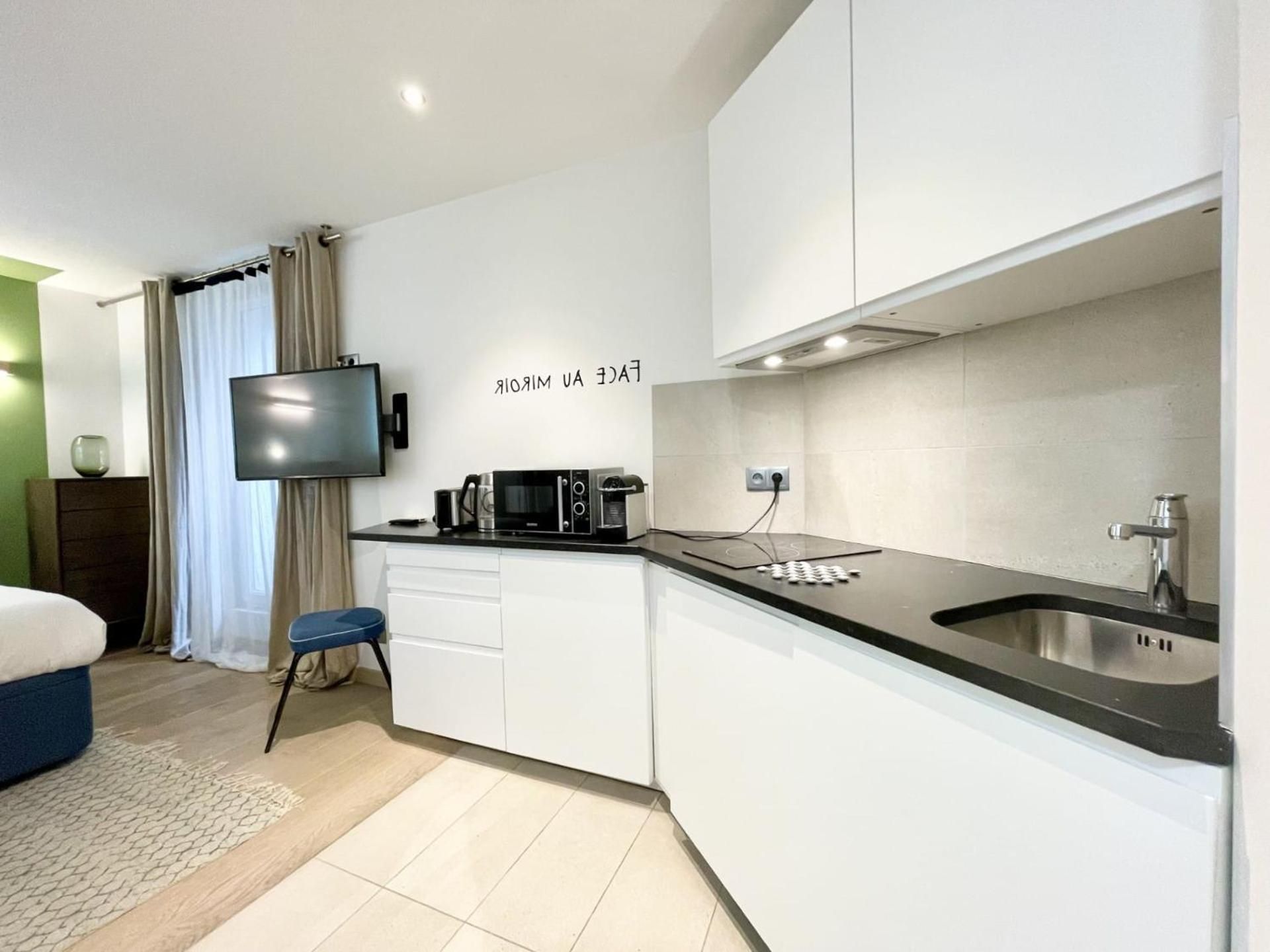 Studio Apartment 5 