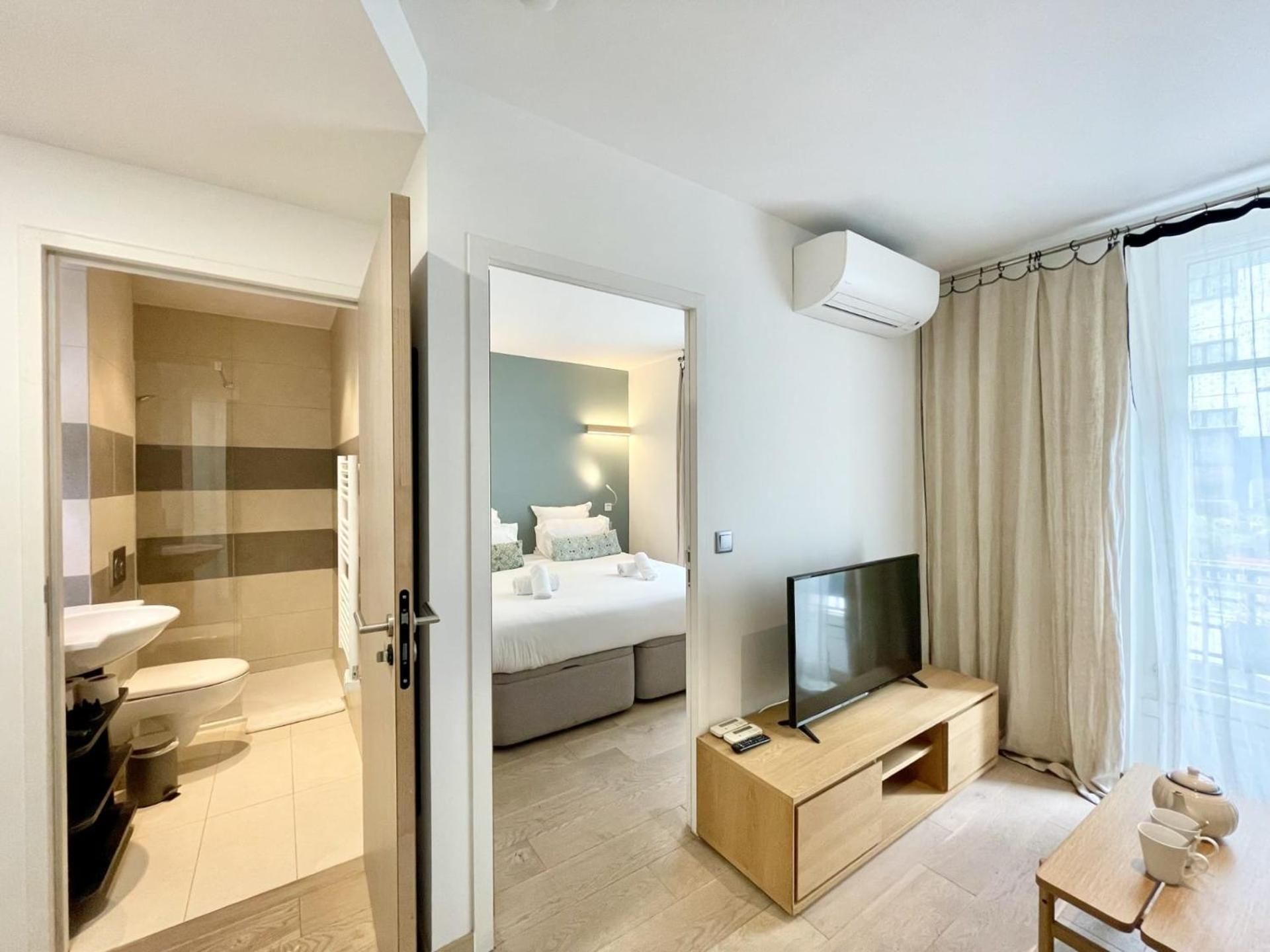 One-Bedroom Apartment 5