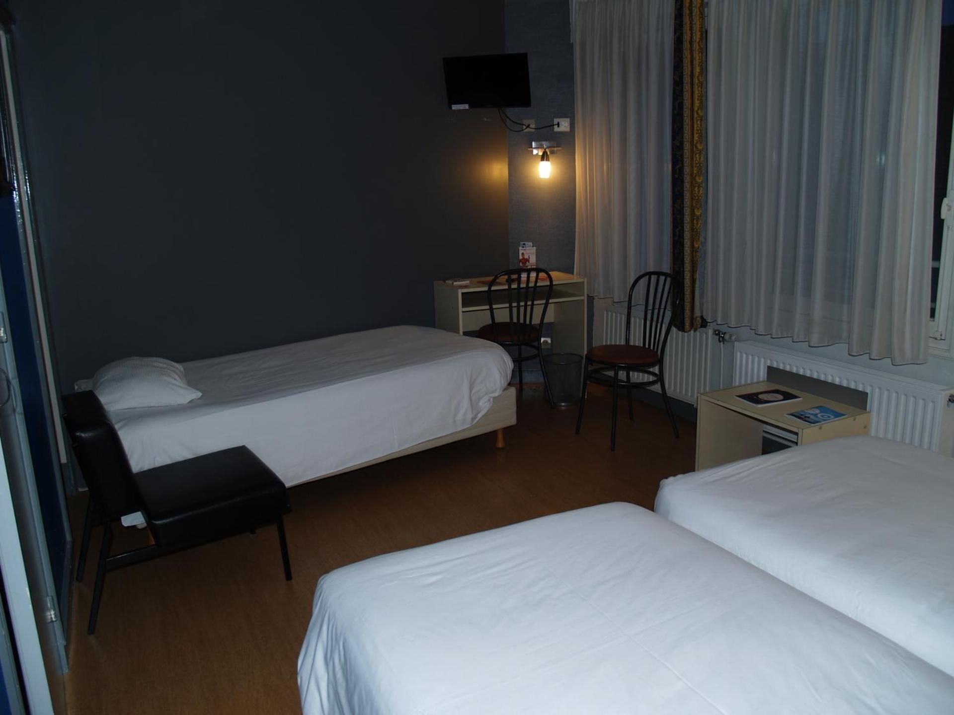 Triple Room with Bath