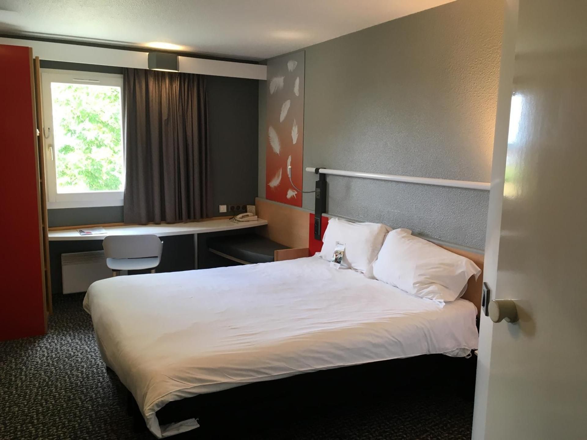 Standard Room with 1 double bed