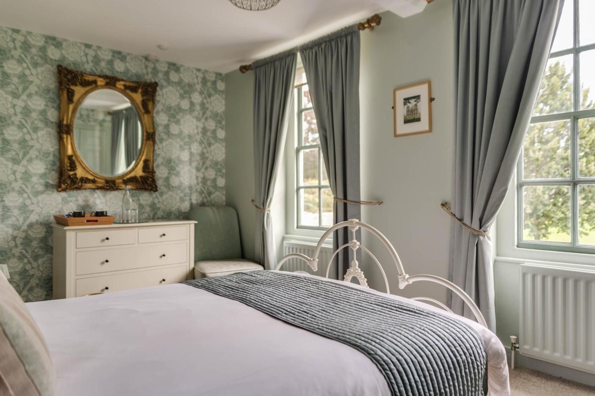 Superior Double Room with Cathedral View