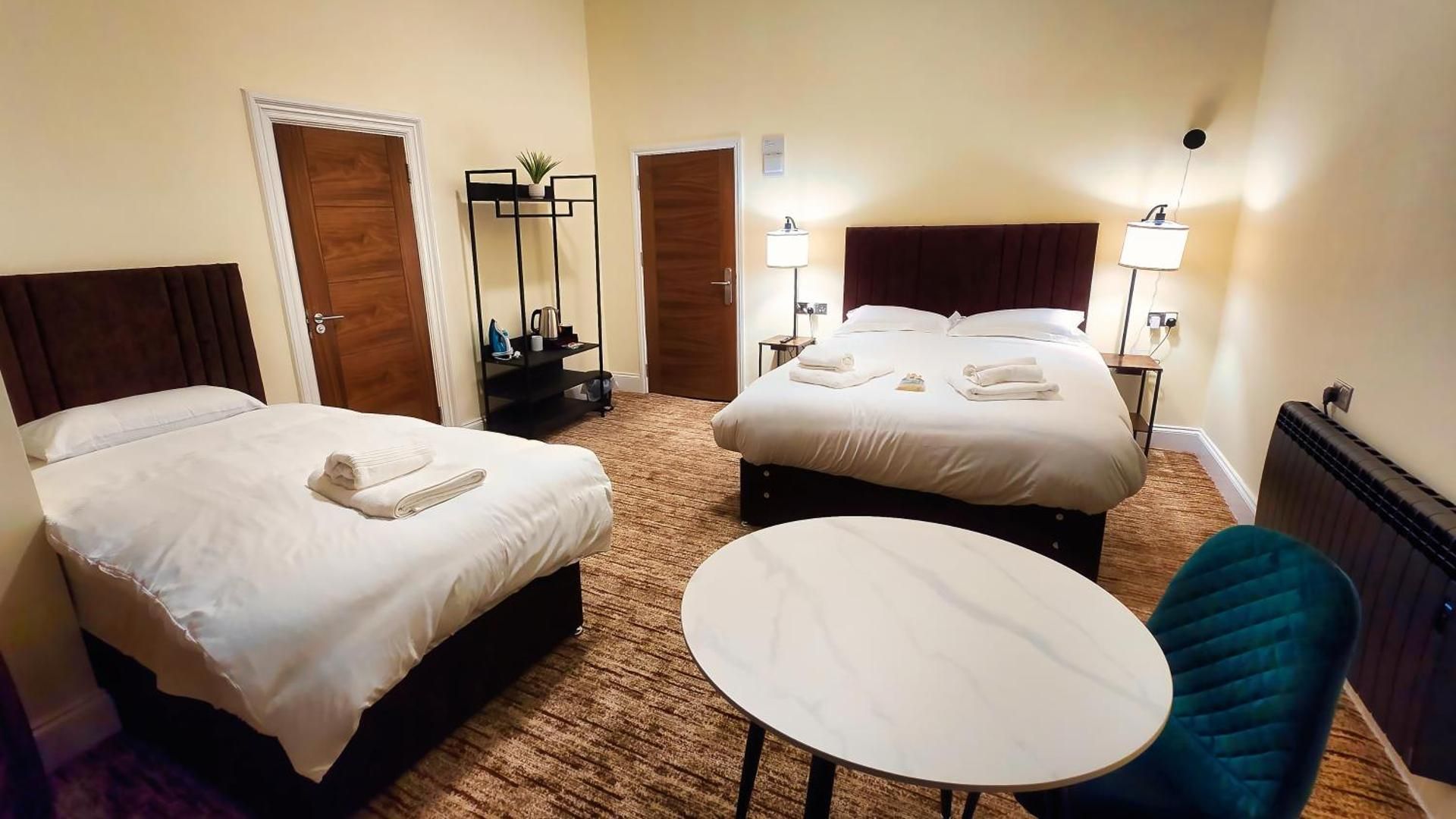 Deluxe Family Room
