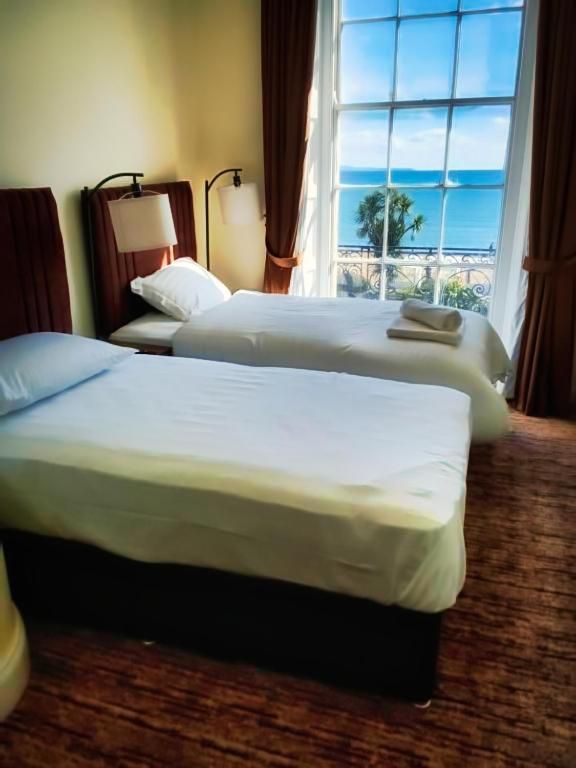 Deluxe Twin Room with Sea View