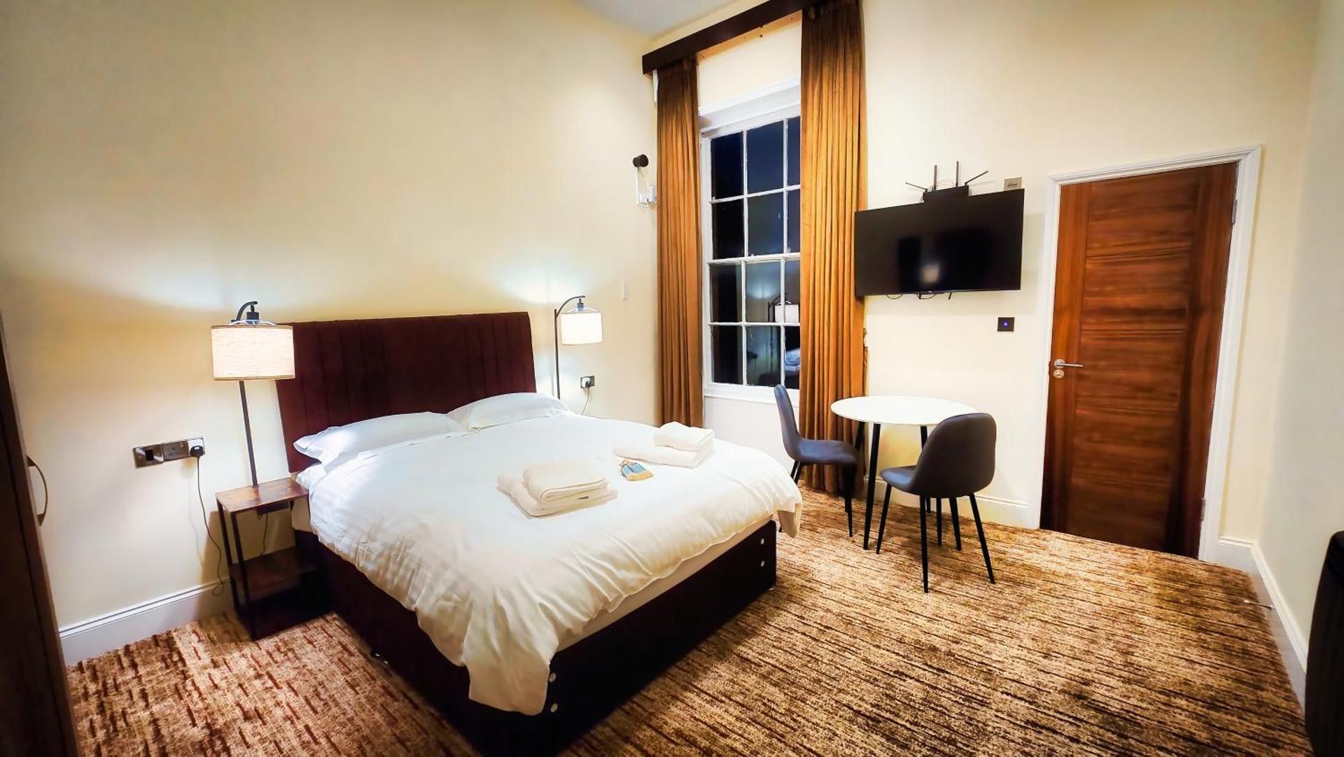 Deluxe King Room