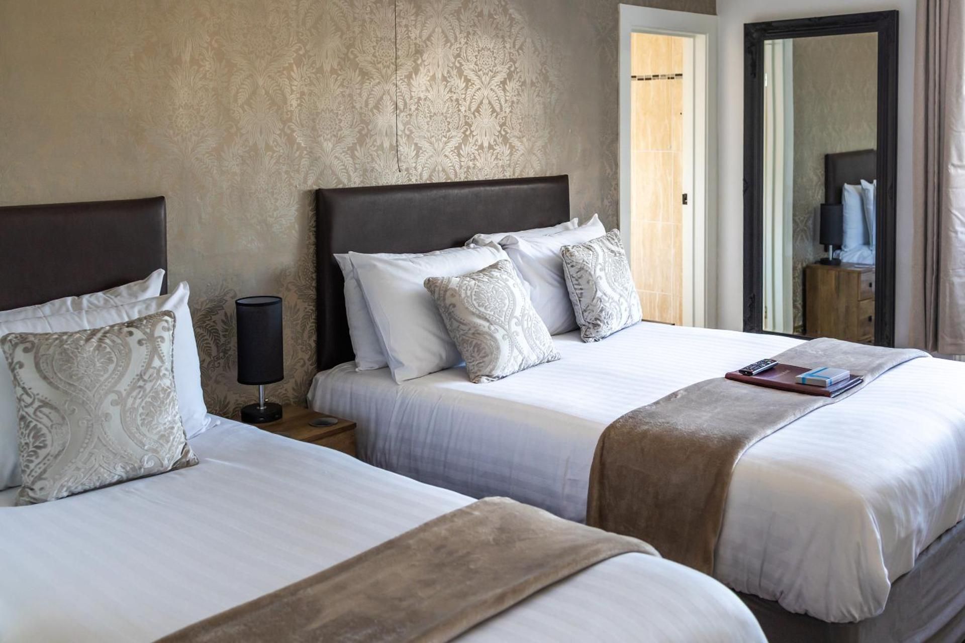 Triple Room with Garden View