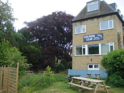 Salmon Leap Hotel