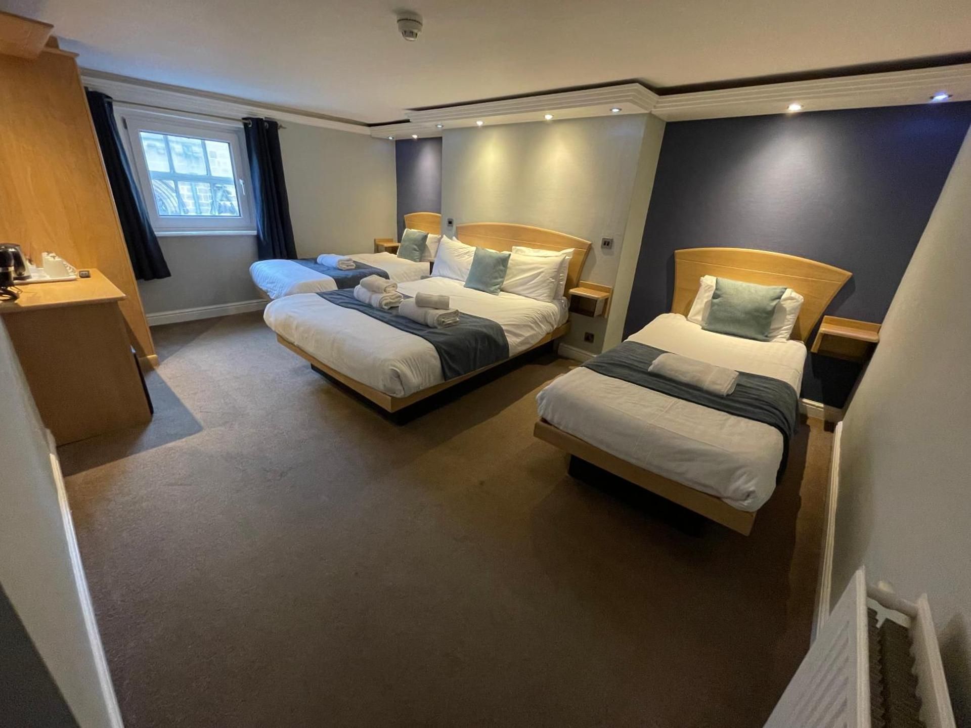Family Room (4 Adults)