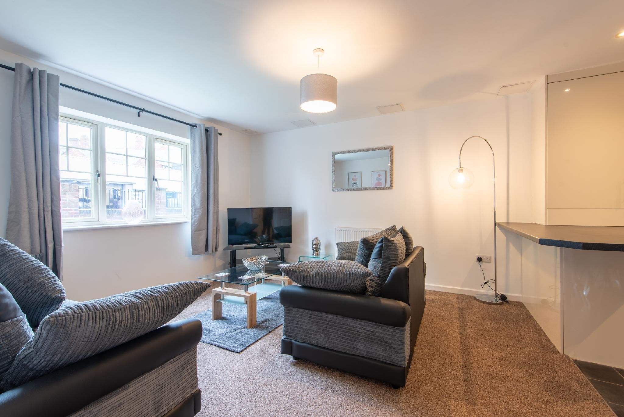 Apartment-Private Bathroom