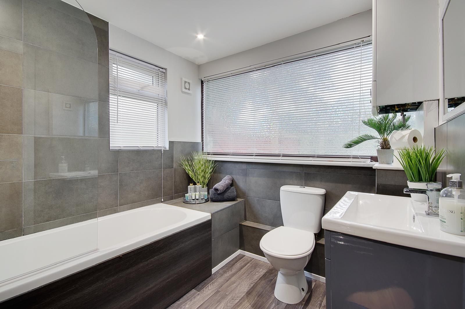 Little Paddock Lodges Superior-Lodge-Private Bathroom