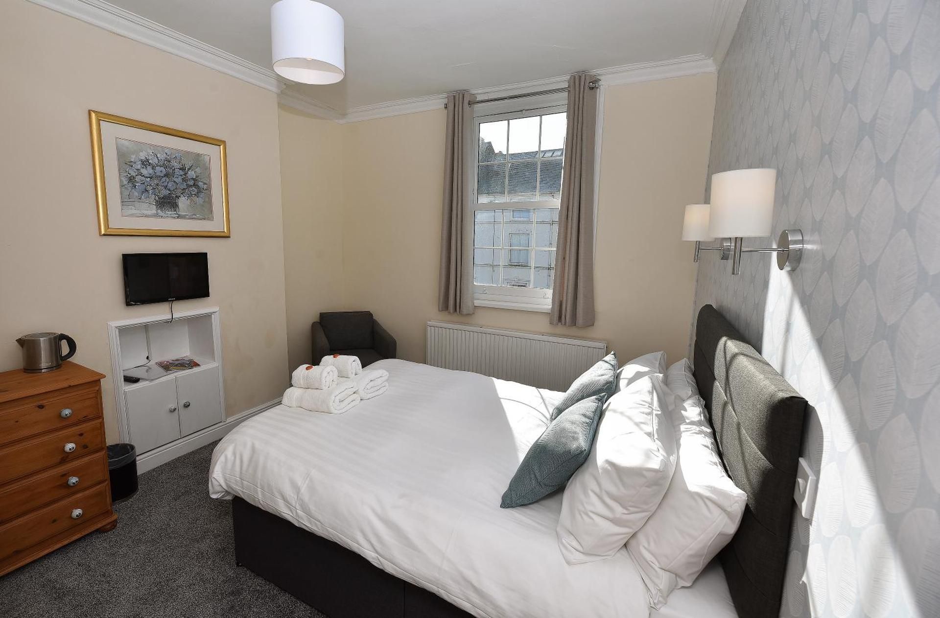 Double Room with Private Bathroom