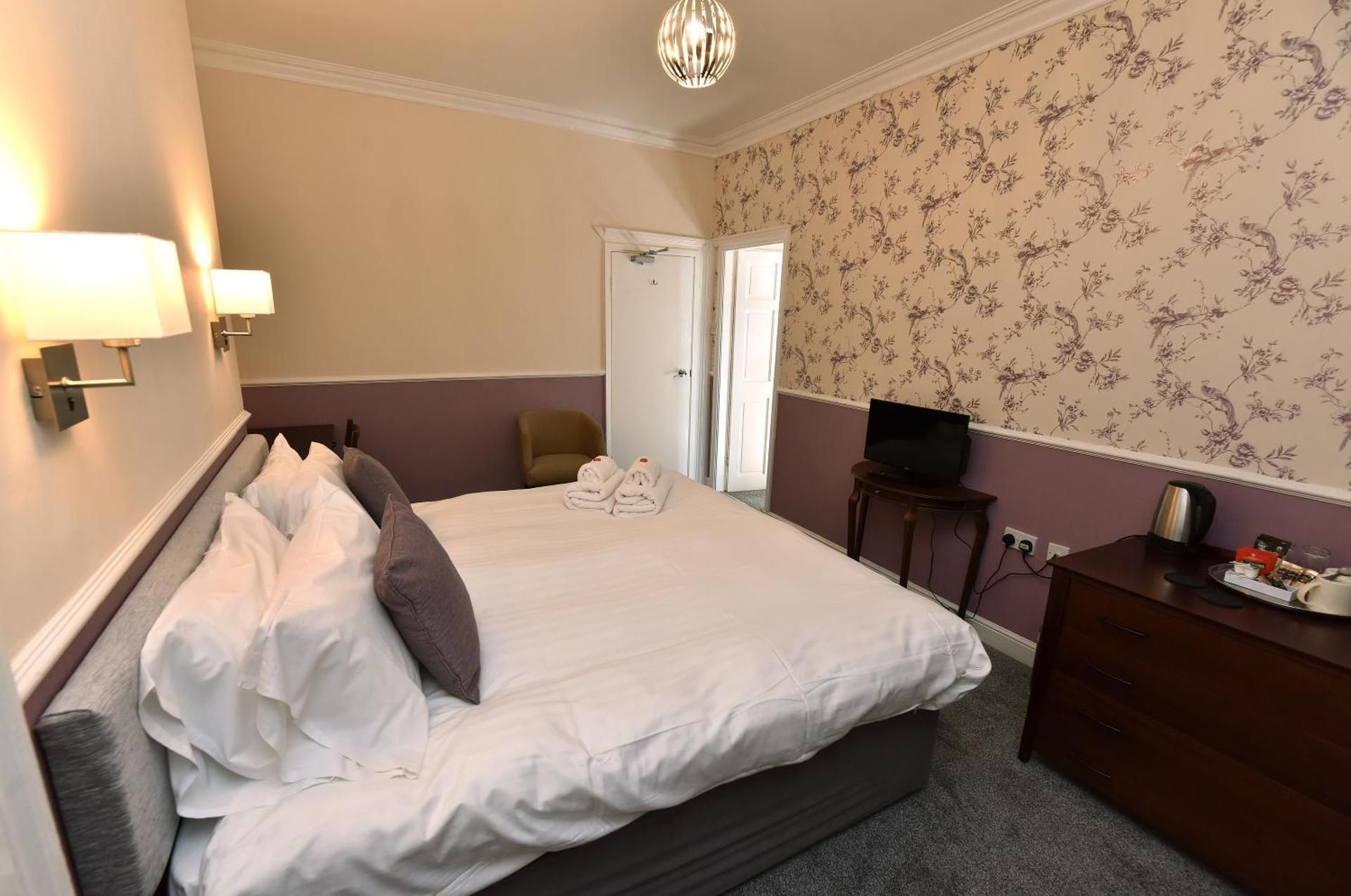 Double Room with Private Bathroom