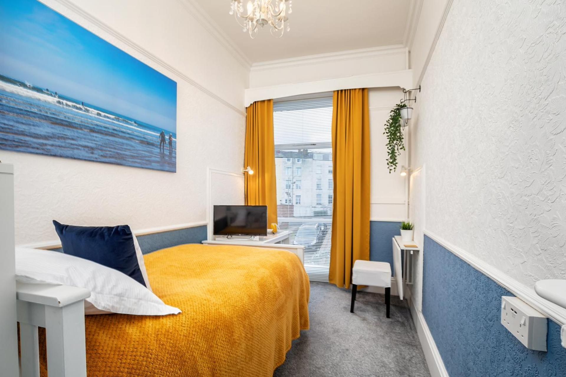 Single Room with Bathroom