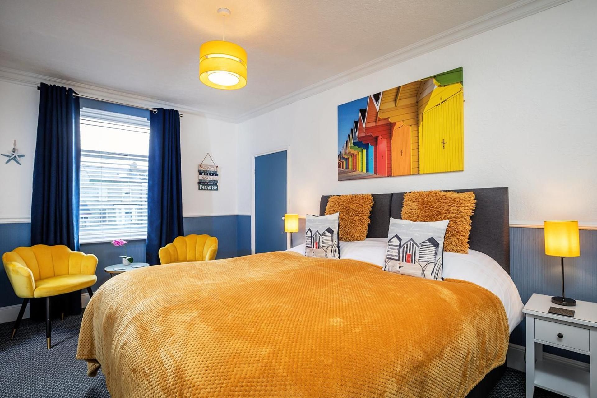 Double or Twin Room with Partial Sea View