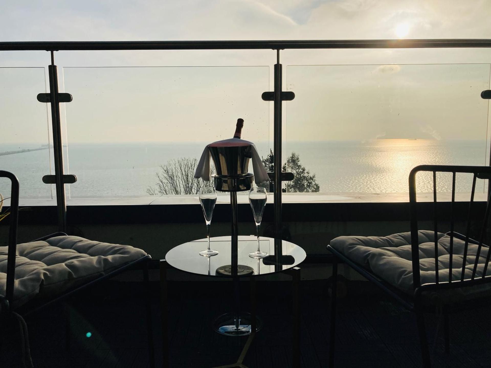 Estuary- Superior Room